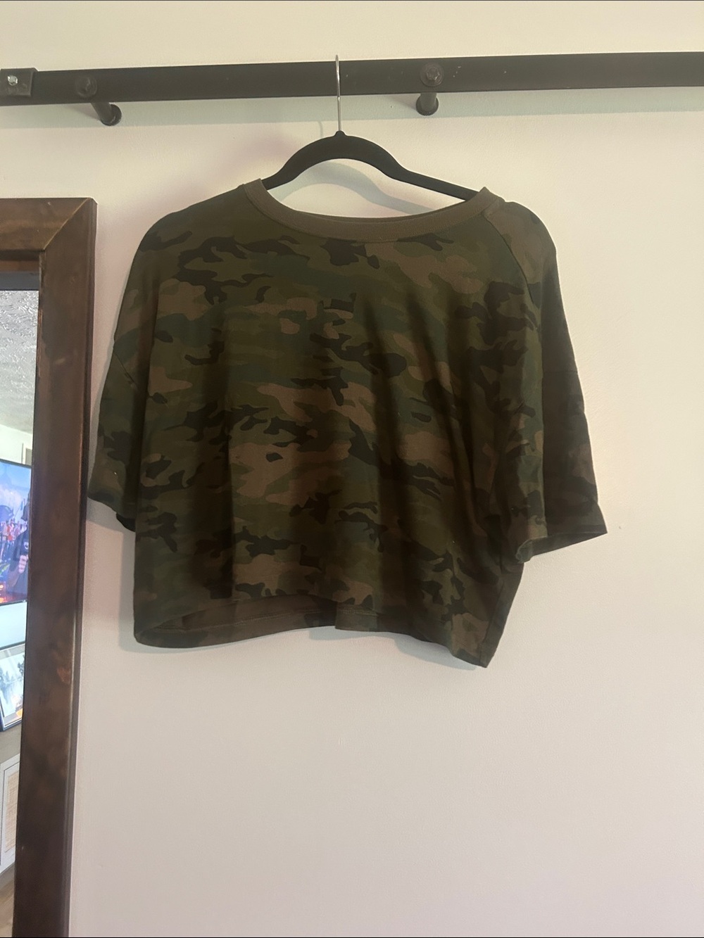 Aerie Cropped Camo Tee - Size Small